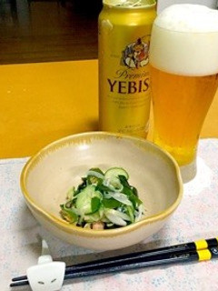 ツナとワカメ、玉ねぎ、きゅうりのサラダ-レシピのメイン写真