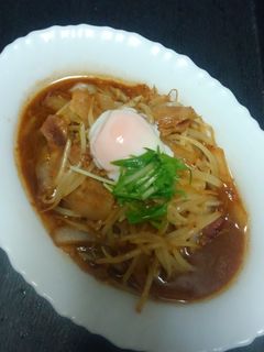 温玉トッピング!豚バラ肉のもやし炒め♪-レシピのメイン写真