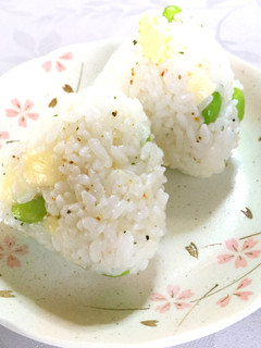 枝豆チーズペッパーおにぎり-レシピのメイン写真
