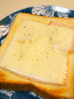 朝食にハム・チーズトースト-レシピのメイン写真