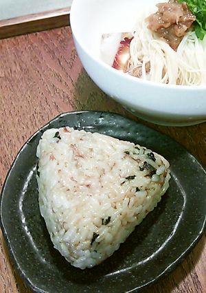ごま油おかかおにぎり-レシピのメイン写真