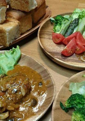 ✨たまには真面目に煮込みハンバーグ✨-レシピのメイン写真
