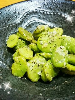 そら豆のパルメザンチーズソテー✩-レシピのメイン写真
