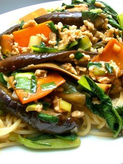 えのきでダイエット♪麻婆茄子パスタ-レシピのメイン写真