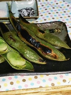 簡単!焼きそら豆♪ビールのお供に☆-レシピのメイン写真