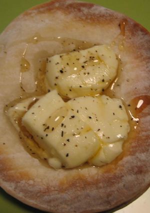 餃子の皮でクリームチーズハニーピザ☆-レシピのメイン写真
