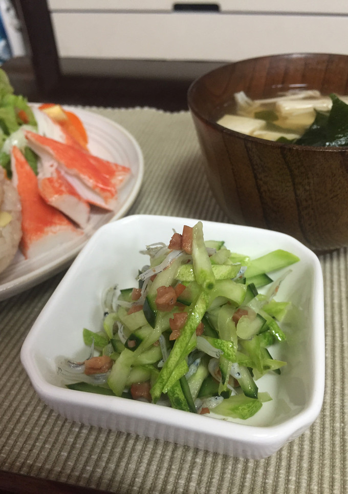 きゅうりと干し梅としらすの和え物-レシピのメイン写真