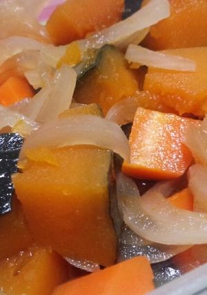 【レンジで簡単】カボチャ&人参の煮付け-レシピのメイン写真
