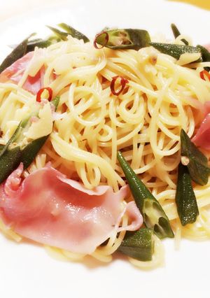 簡単★オクラと生ハムのペペロンチーノ-レシピのメイン写真