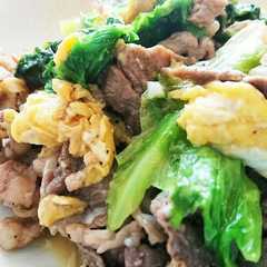 รูปของ サニーレタスとふわふわ卵の牛肉炒め