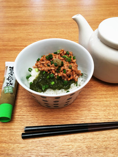 わさびが決め手☆めかぶ納豆丼-レシピのメイン写真