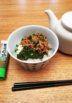 わさびが決め手☆めかぶ納豆丼-レシピのメイン写真