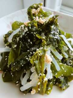 簡単★生わかめと糸こんにゃくの明太子炒め-レシピのメイン写真