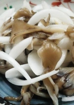 作りおきOK.新玉ねぎと舞茸の酢の物-レシピのメイン写真