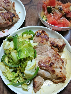 簡単!鶏モモ肉の塩焼と春キャベツの炒め物-レシピのメイン写真