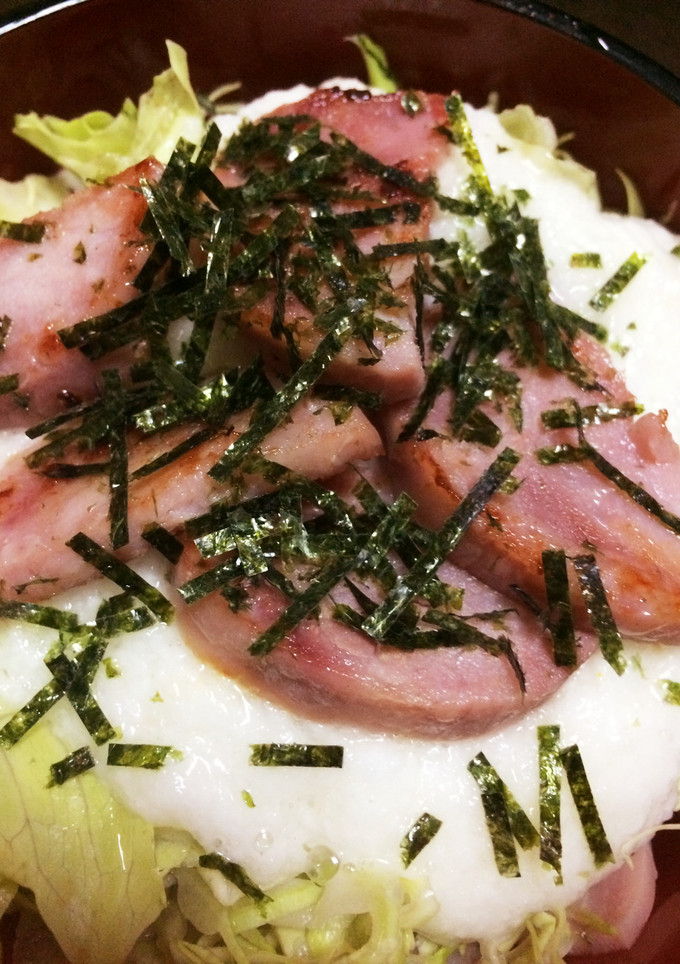 簡単お手軽！厚切りハムのサラダとろろ丼！-レシピのメイン写真