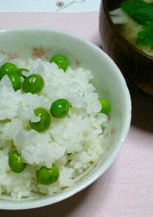 豆のゆで汁で作るえんどう豆ご飯(3合分)-レシピのメイン写真