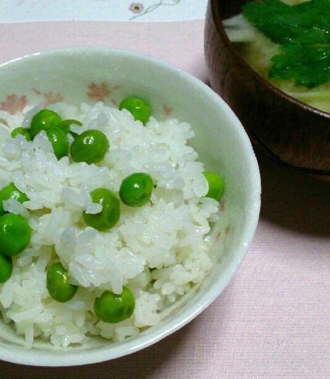 豆のゆで汁で作るえんどう豆ご飯(3合分) by じゅびにゃん