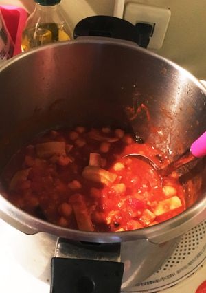 ミミガーとひよこ豆のアラビアータソース-レシピのメイン写真