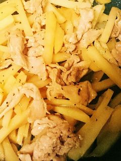 豚肉とじゃがのオイスターソース炒め-レシピのメイン写真