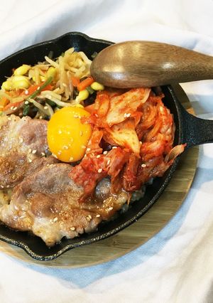 スキレットで 熱々 ビビンバ-レシピのメイン写真