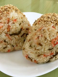 ☆桜えび 子持ち昆布 おにぎり-レシピのメイン写真
