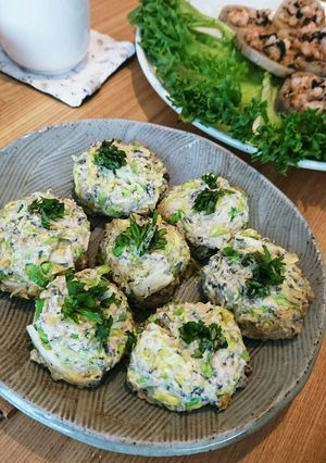 薬膳春キャベツとよもぎの蒸しハンバーグ-レシピのメイン写真