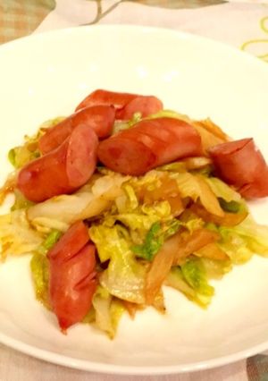 朝ごはんに、ウィンナーとキャベツの炒め物-レシピのメイン写真