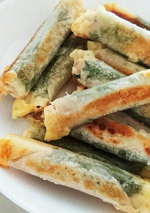 餃子の皮de☆チーズの魚肉ソーセージ巻き-レシピのメイン写真