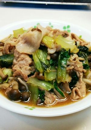 簡単ガッツリ★豚肉としめじの大葉炒め-レシピのメイン写真