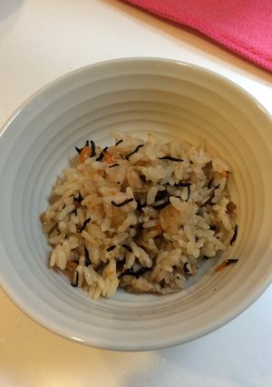 離乳食完了期 鶏肉とひじきの炊き込みご飯-レシピのメイン写真