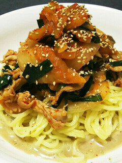 ラ王の冷やし中華de豚キム冷麺-レシピのメイン写真