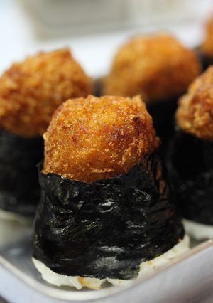 ころころコロッケおにぎり-レシピのメイン写真