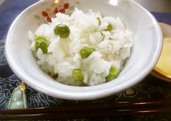 シンプル美味しい♪グリンピースで豆ご飯 by toddchiku シンプル美味しい♪グリンピースで豆ご飯 by toddchiku