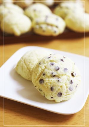メロンパンクッキー生地と成形：チョコ入も-レシピのメイン写真