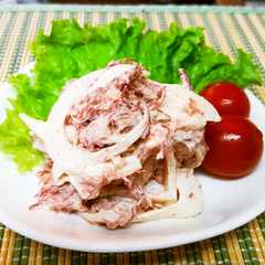 รูปของ コンビーフと玉ねぎのサラダ