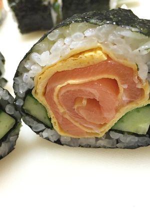 バラの巻きずし-レシピのメイン写真