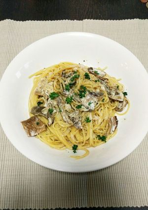 たっぷりポルチーニのクリームパスタ-レシピのメイン写真