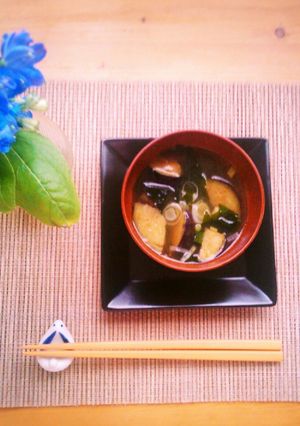 ☆超簡単☆なすとワカメの味噌汁-レシピのメイン写真