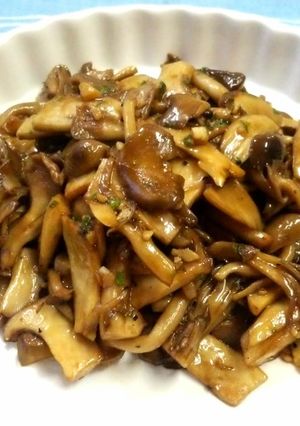 舞茸・しめじ・エリンギのバルサミコ酢炒め-レシピのメイン写真