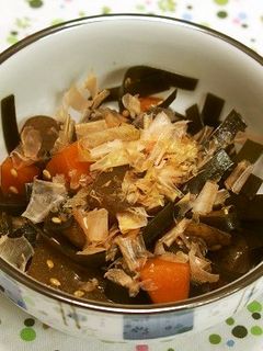 だし取り昆布の活用(こんにゃくおかか)-レシピのメイン写真