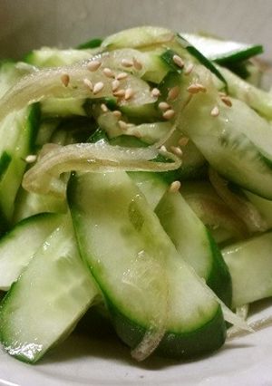 昆布茶で簡単♪キュウリと茗荷の浅漬け-レシピのメイン写真