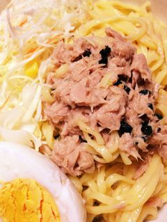 わかめスープの素で*簡単サラダラーメン-レシピのメイン写真