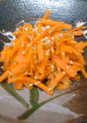 にんじんだけの胡麻炒め-レシピのメイン写真
