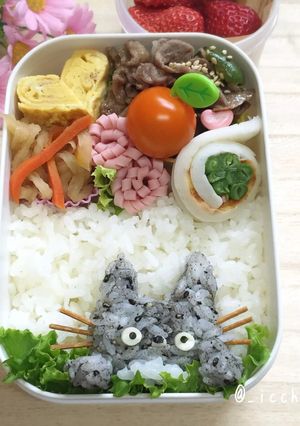 黒すりゴマでトトロのキャラ弁-レシピのメイン写真