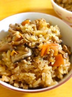 きのこたっぷり♡炊き込み御飯-レシピのメイン写真