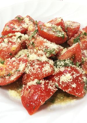 粉チーズで！トマトのチーズサラダ-レシピのメイン写真