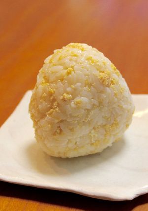 ふわふわしっとり、たらたまおにぎり-レシピのメイン写真