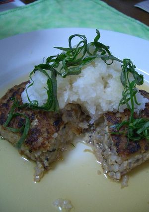雑穀米でヘルシーハンバーグ-レシピのメイン写真