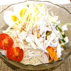 รูปของ ビーフンでささみ・野菜たっぷり冷やし中華